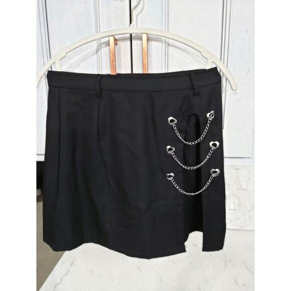 Y2K Black grunge Academia chain pleated flowy skirt Hot Topic NWT - Picture 1 of 4